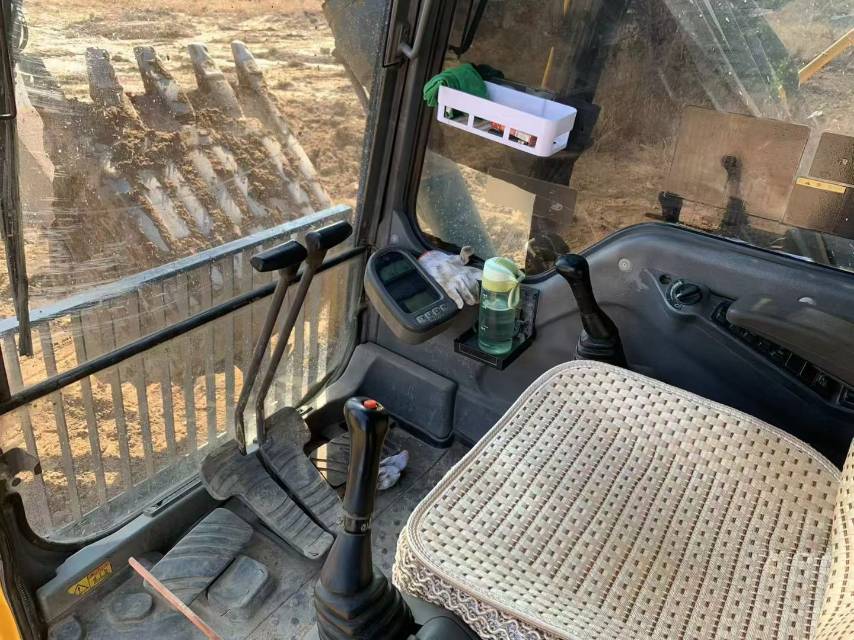 Used Volvo EC140DL Excavator 2019 Model / 6