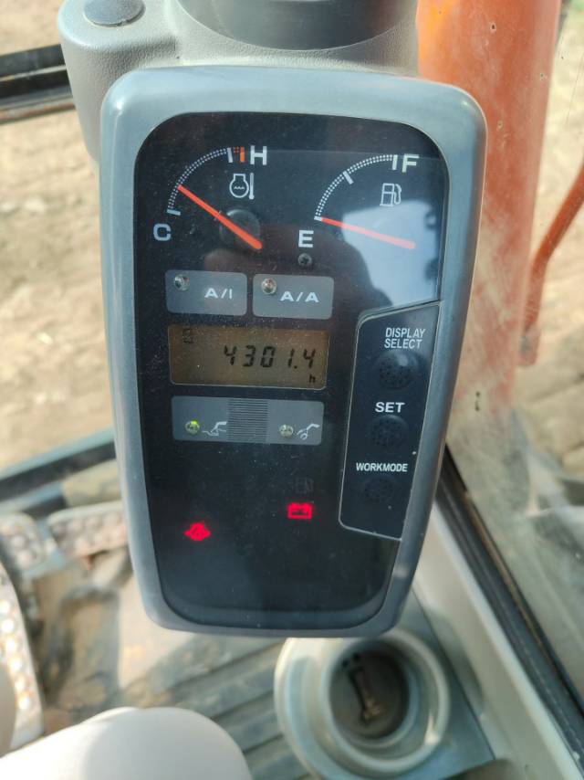 Used Hitachi ZX60 Excavator 2019 Model / 3