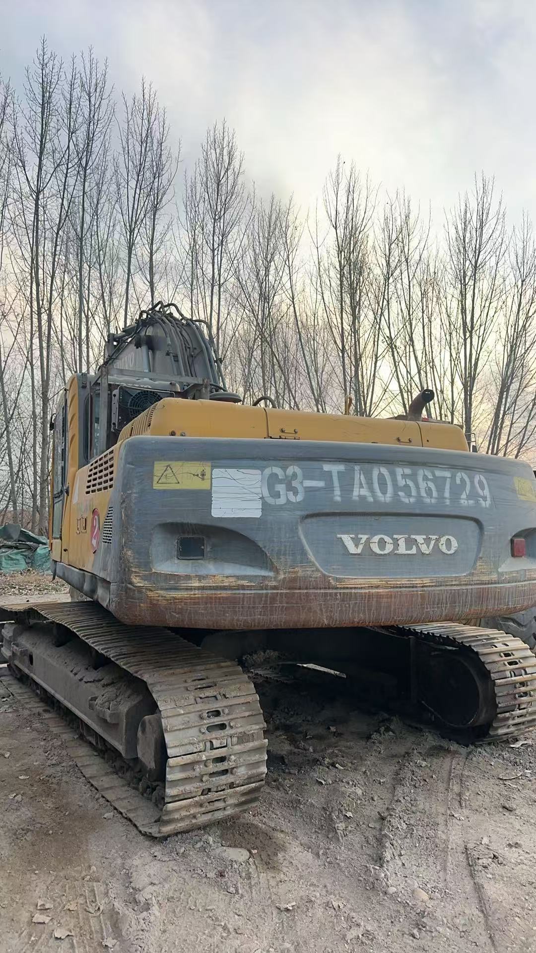 Used Volvo 290 Excavator 2009 Model