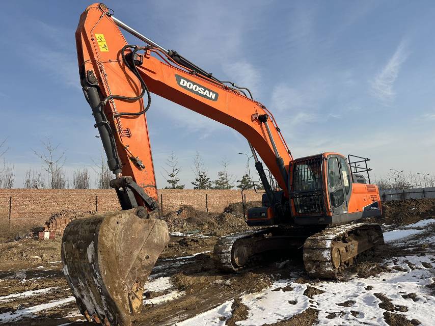 Used Doosan DX300 Excavator 2018 Model / 3