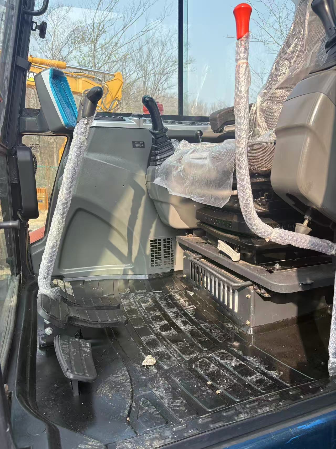 Used Doosan DX60 Excavator 2025 Model / 4