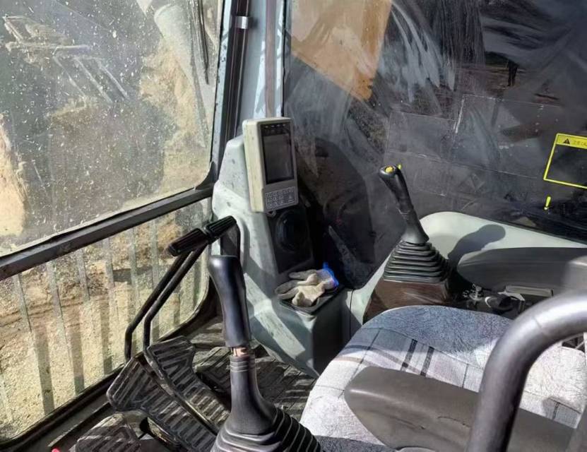 Used Sany SY215C Excavator 2019 Model / 6