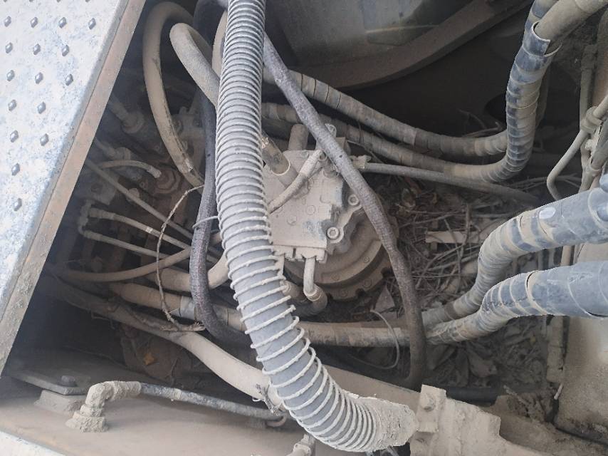 Used Hyundai 225Lvs Excavator 2019 Model / 7