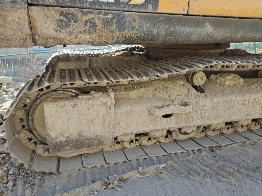 Used Hyundai 225Lvs Excavator 2019 Model / 6