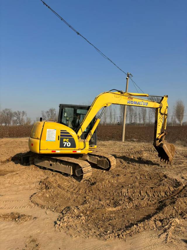 Used Komatsu PC70 Excavator 2020 Model / 3