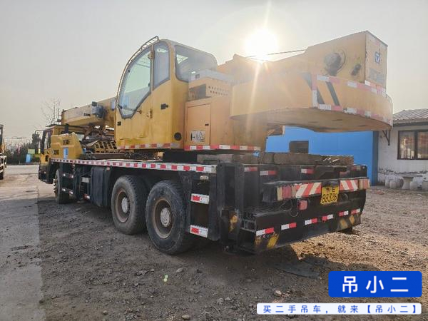 Used XCMG 25k Crane 2011 Model / 3