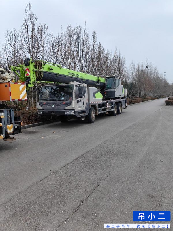 Buy Zoomlion ZTC251VE562 Used Crane