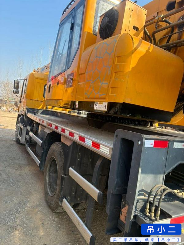 Used XCMG XCT12L4-1 Crane 2020 Model / 2