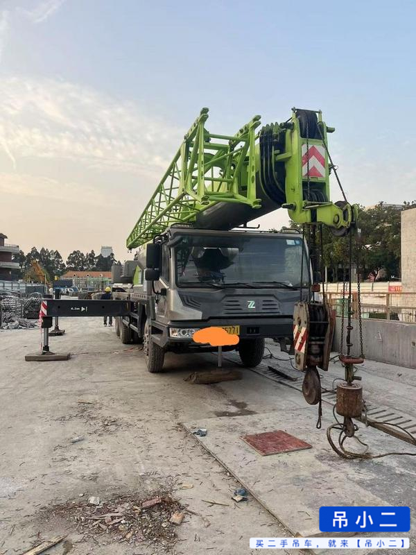 Buy Zoomlion ZTC251VE562 Used Crane