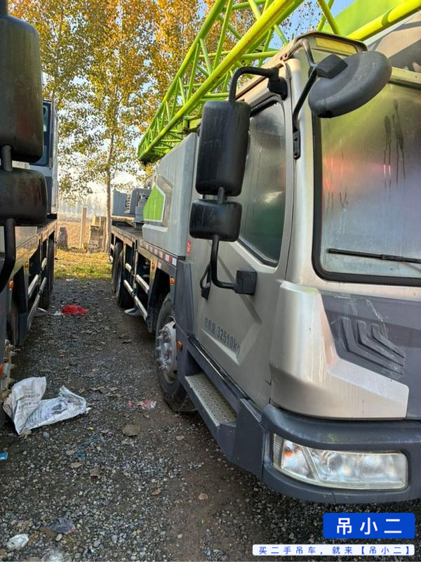 Buy Zoomlion 251E Used Crane / 4