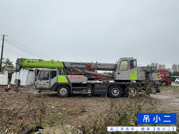 Buy Zoomlion 20V Used Crane / 3