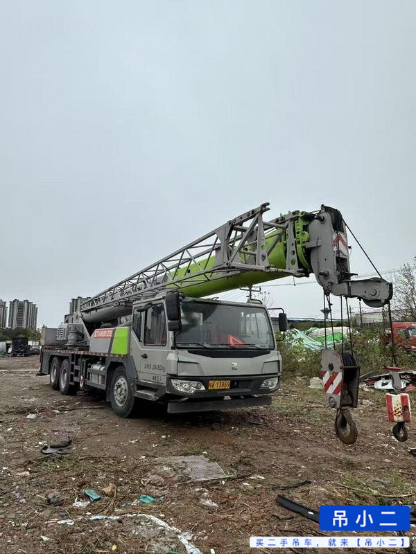 Buy Zoomlion 20V Used Crane