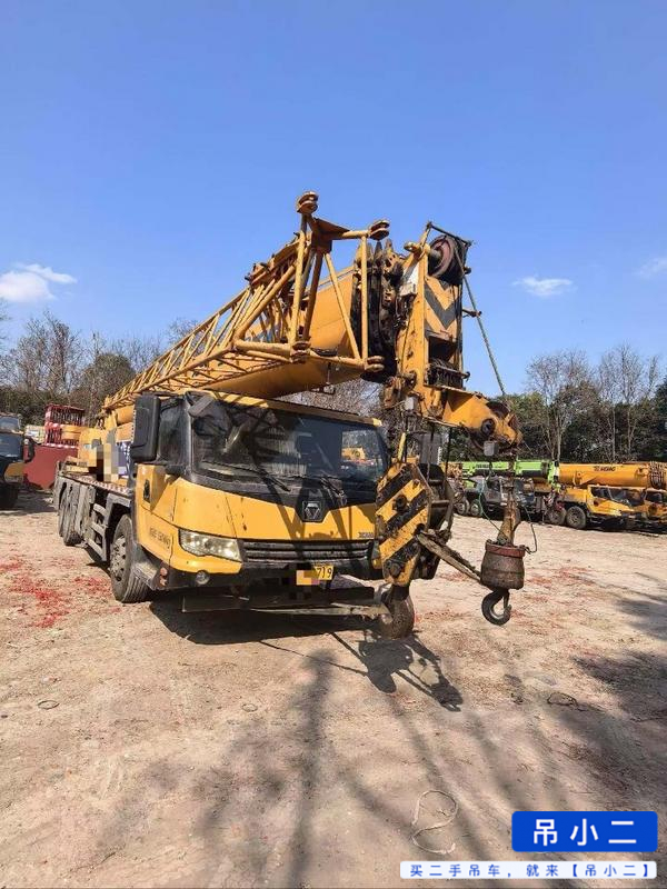 Used XCMG XCT25 Crane 2017 Model / 3