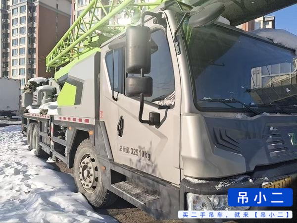 Buy Zoomlion 251E Used Crane / 4