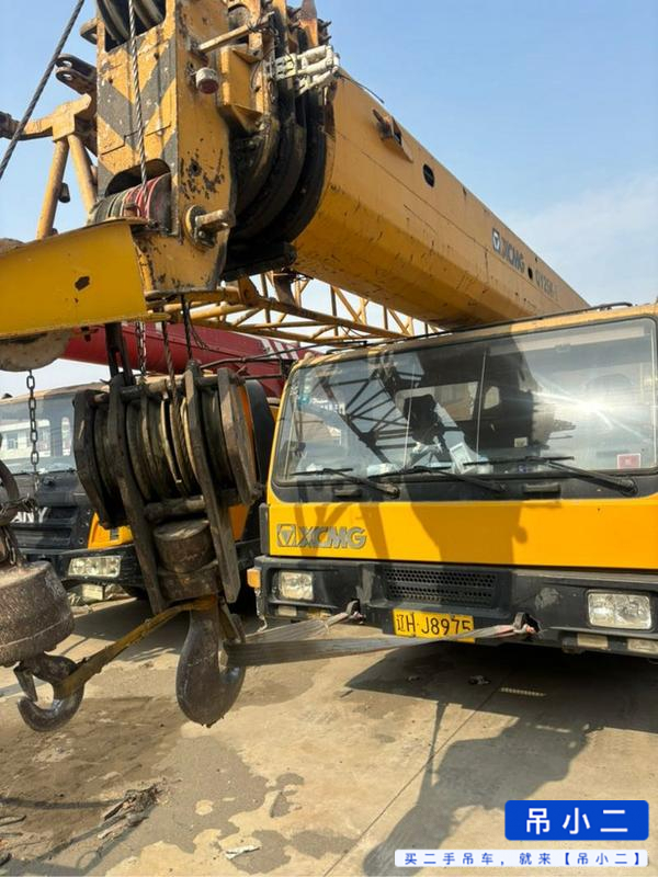 Used XCMG 25k Crane 2011 Model / 2