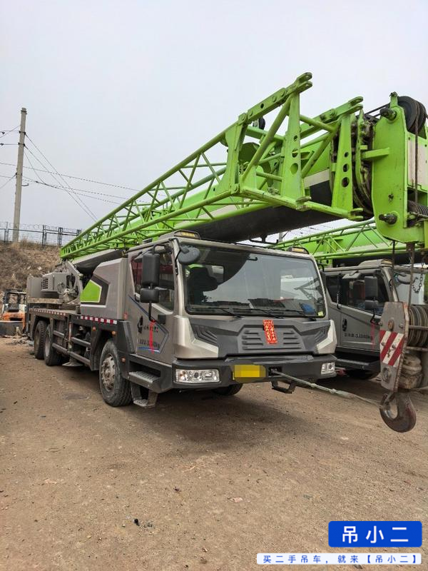 Buy Zoomlion ZTC251VE562 Used Crane / 3