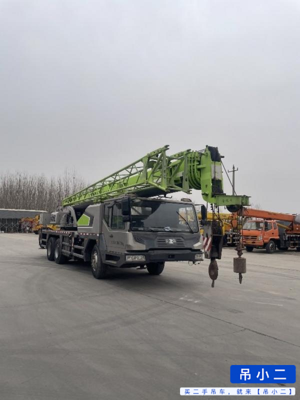Buy Zoomlion ZTC201V551 Used Crane / 2