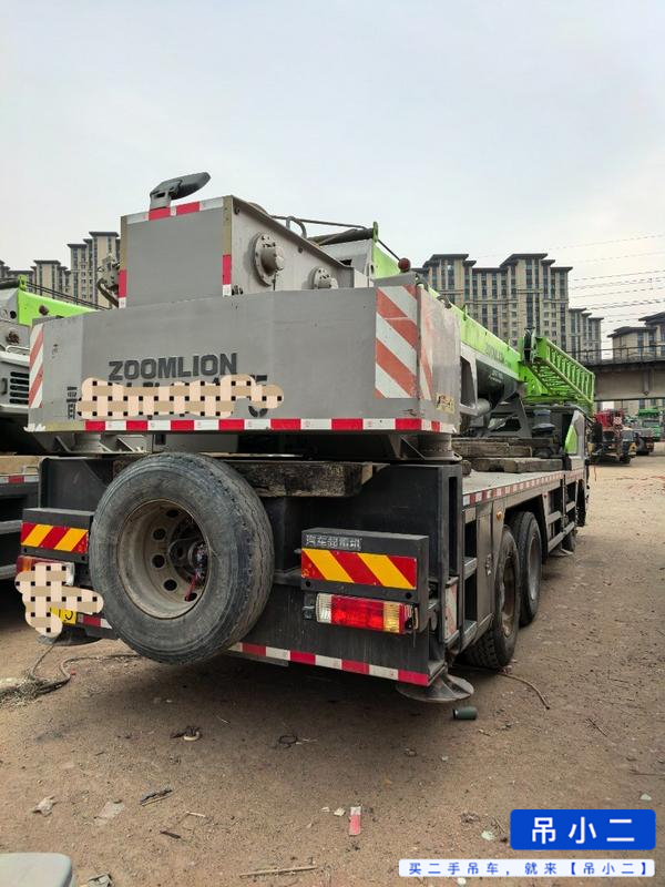Buy Zoomlion ZTC251VE562 Used Crane / 2
