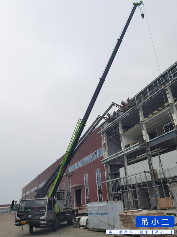 Buy Zoomlion ZTC121V461 Used Crane / 4