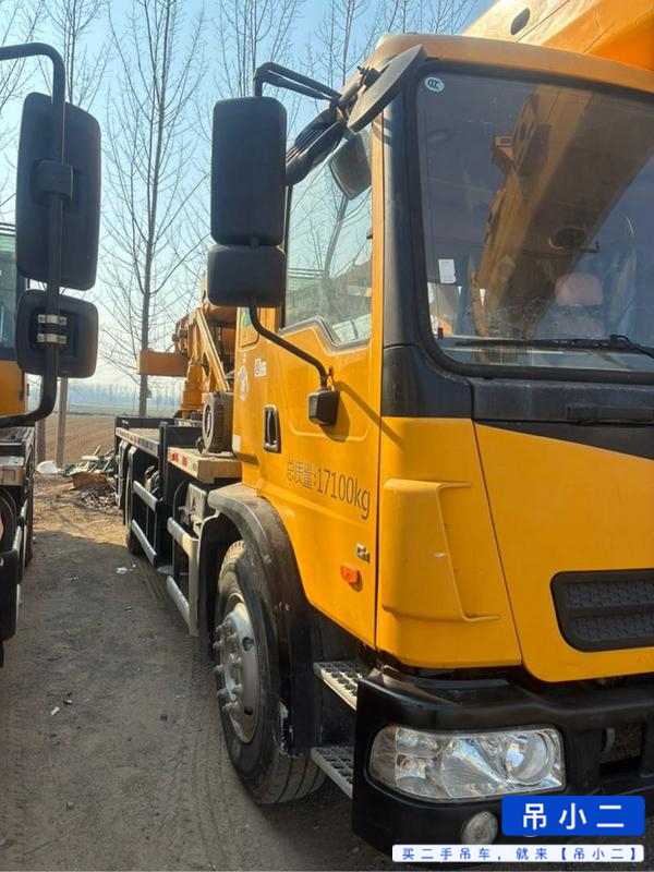 Used XCMG XCT12L4-1 Crane 2020 Model / 3