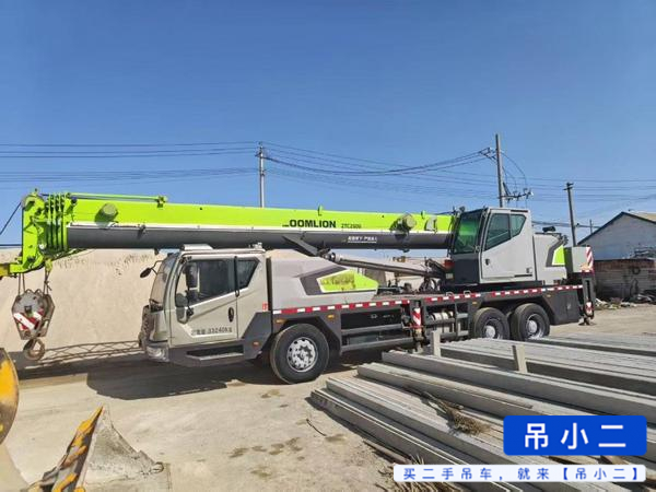 Buy Zoomlion 250V5 Used Crane / 2