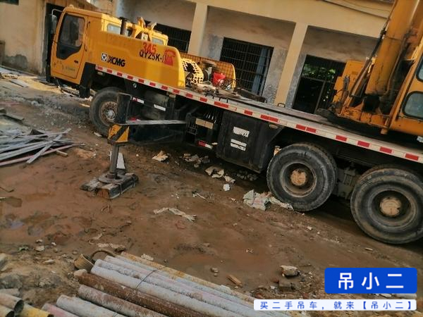 Used XCMG 25k Crane 2013 Model / 4