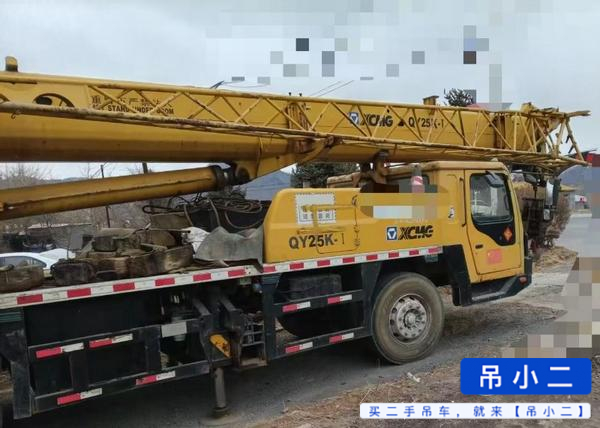 Used XCMG 25k Crane 2010 Model / 3