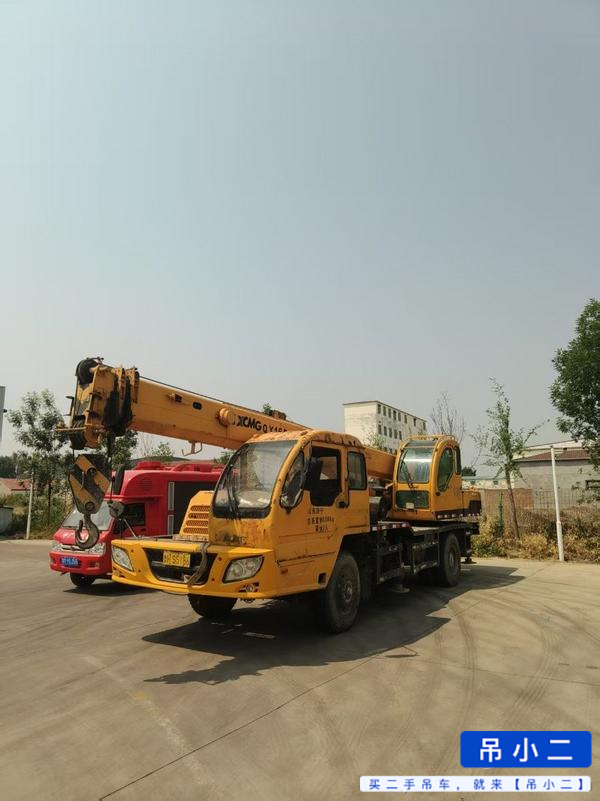 Used XCMG 12b Crane 2011 Model / 3