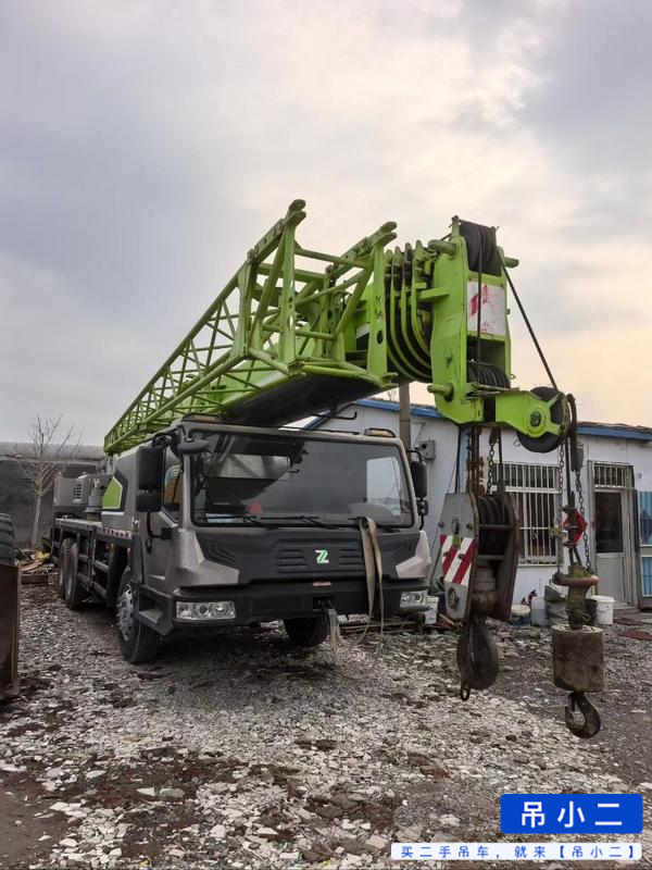 Buy Zoomlion 251E Used Crane / 3