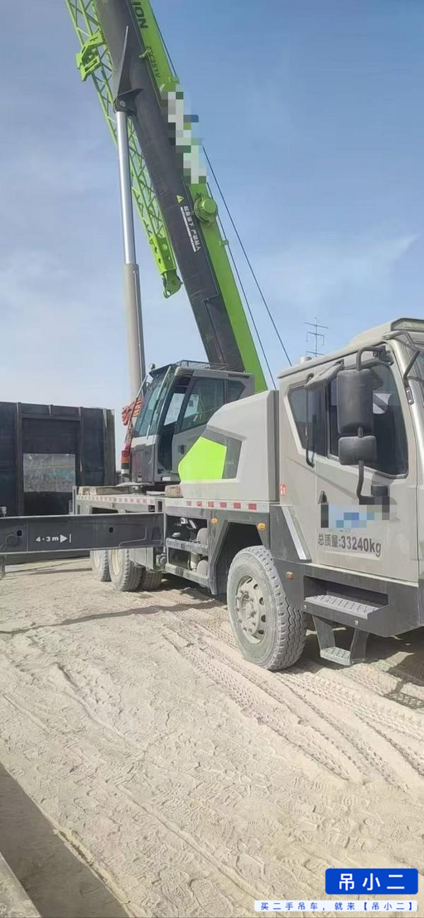 Buy Zoomlion ZTC251VE562 Used Crane