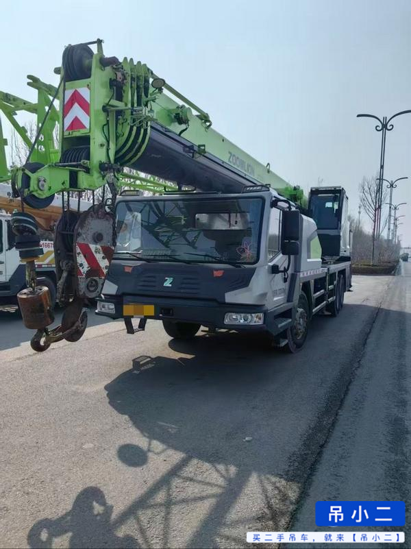Buy Zoomlion ZTC251VE562 Used Crane