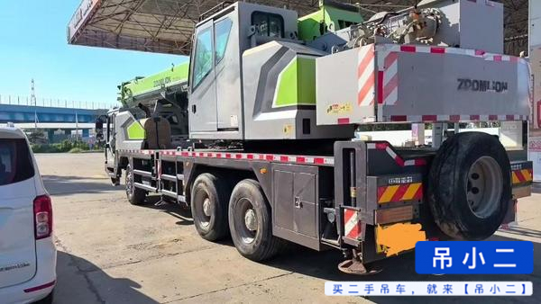 Buy Zoomlion ZTC251VE562 Used Crane / 2