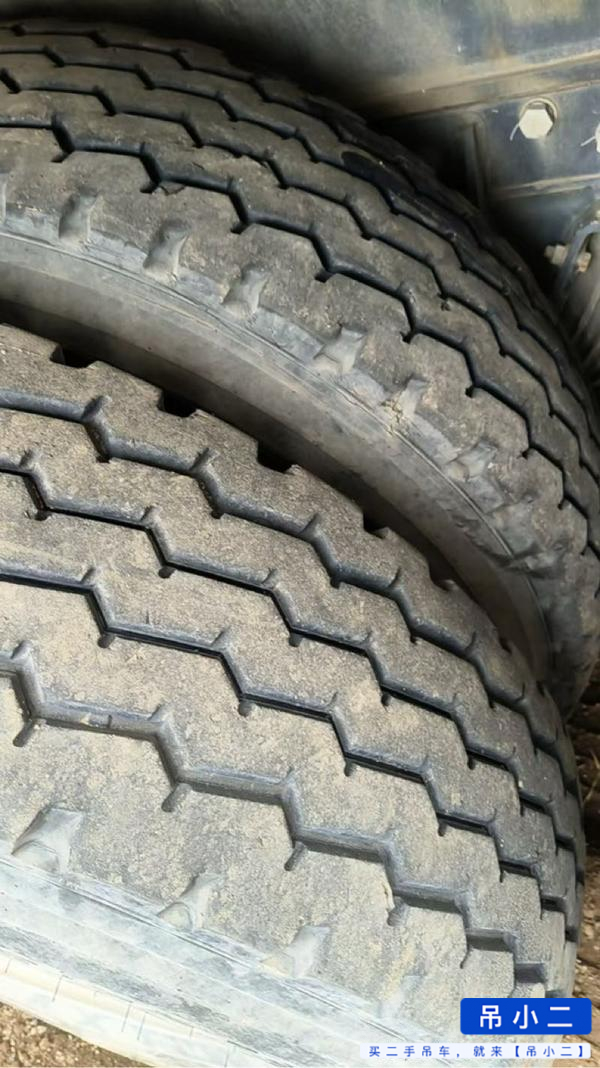 Buy Zoomlion ZTC251VE562 Used Crane / 2