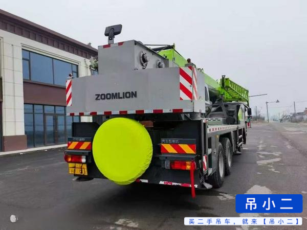 Buy Zoomlion ZTC251VE562 Used Crane / 4