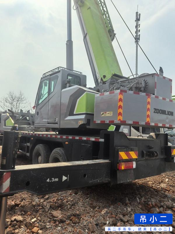 Buy Zoomlion ZTC251VE562 Used Crane / 4