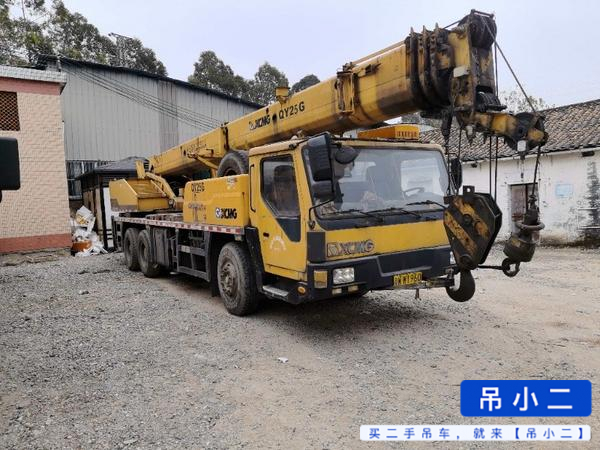 Buy XCMG QY20G Used Crane / 4 Used XCMG QY20G Crane 2013 Model / 4