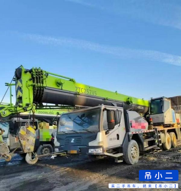 Buy Zoomlion 252v Used Crane