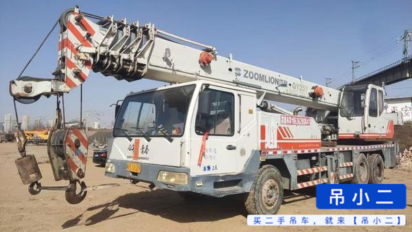 Buy Zoomlion QY25V531 Used Crane