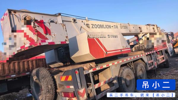 Buy Zoomlion 25V Used Crane / 2