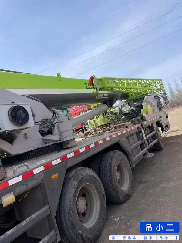 Buy Zoomlion ZTC201V551 Used Crane / 2