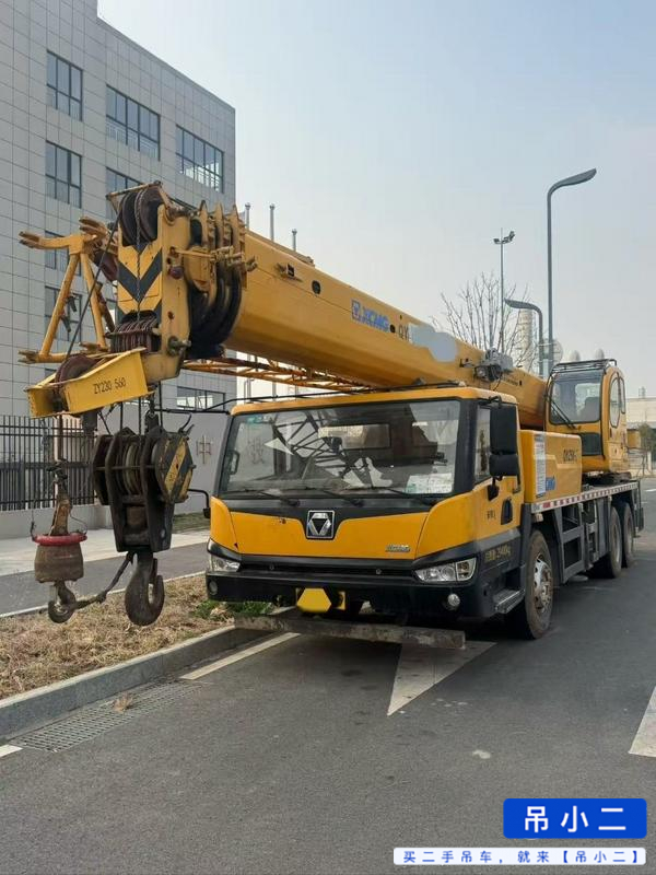 Used XCMG 25K Crane 2018 Model / 2