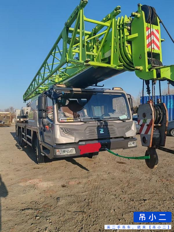 Buy Zoomlion ZTC251VE562 Used Crane / 2