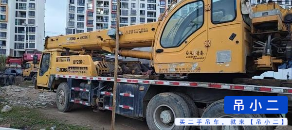 Buy XCMG 25K Used Crane / 2