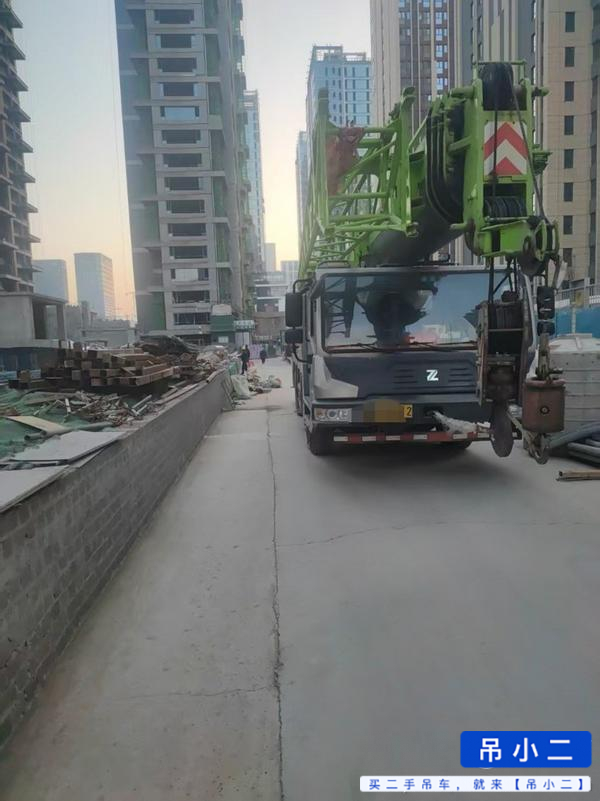 Buy Zoomlion ZTC251VE562 Used Crane