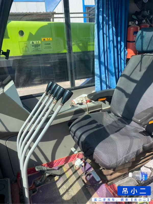 Buy Zoomlion ZTC120V4 Used Crane / 8