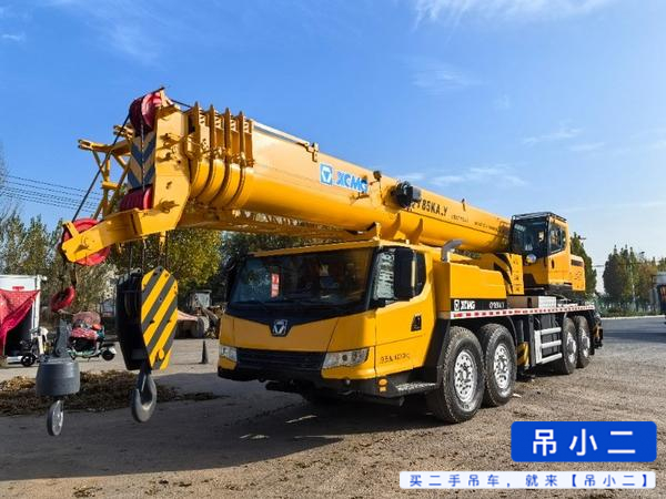Buy XCMG QY75K Used Crane / 3
