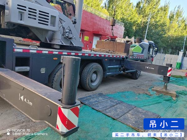 Buy Zoomlion ZTC251VE562 Used Crane / 4