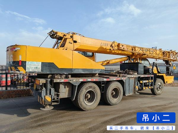 Buy XCMG 16D Used Crane / 2