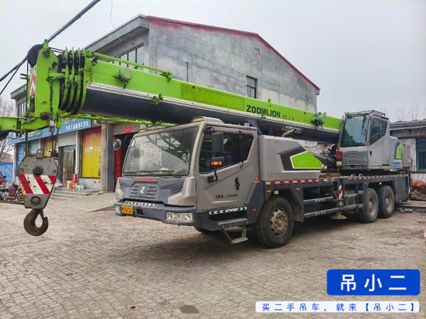 Buy Zoomlion ZTC251VE562 Used Crane / 2