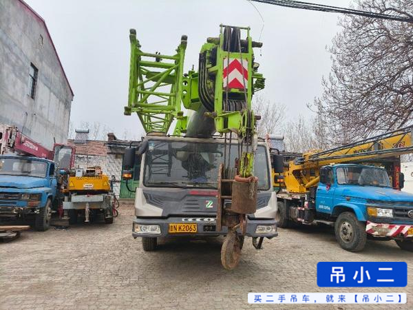 Buy Zoomlion ZTC251VE562 Used Crane / 3